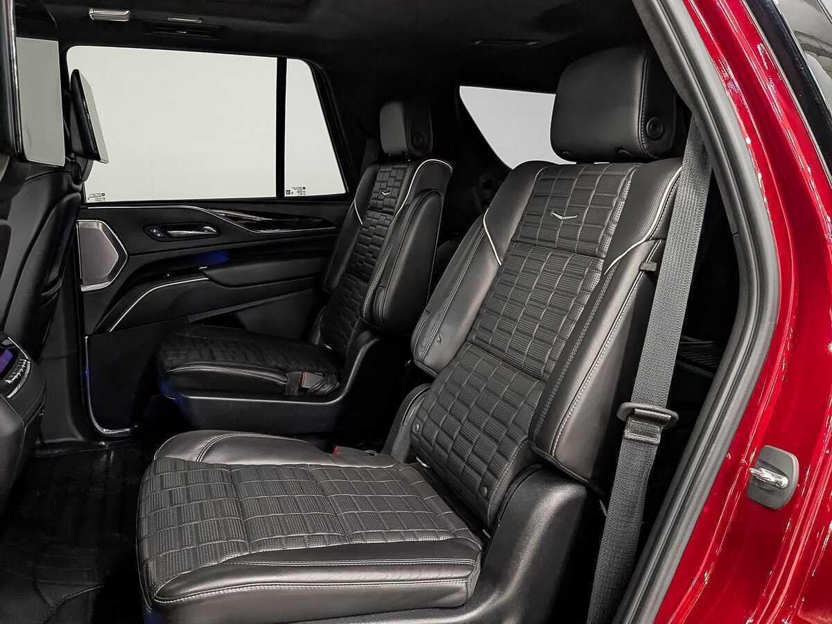Купить Cadillac Escalade с пробегом. Фото: #15