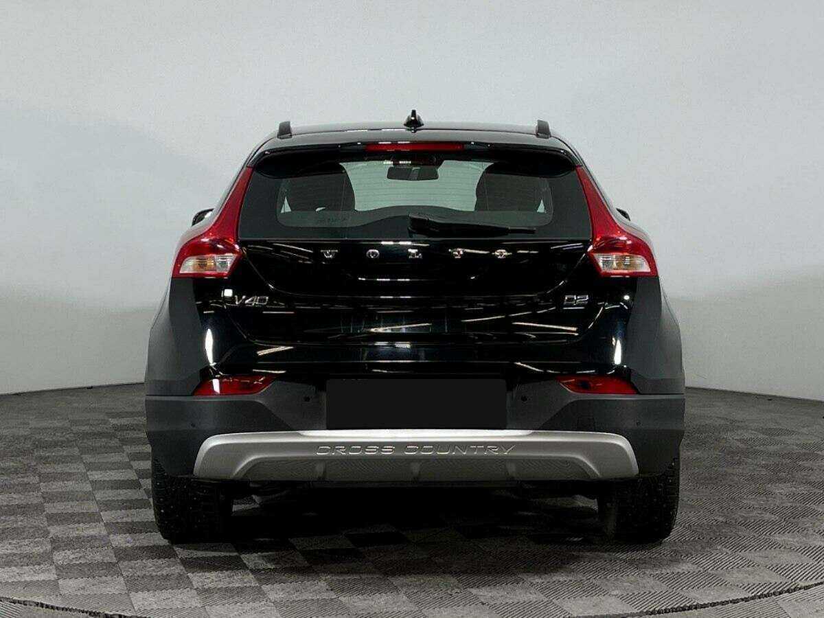Купить Volvo V40 Cross Country с пробегом. Фото: #4