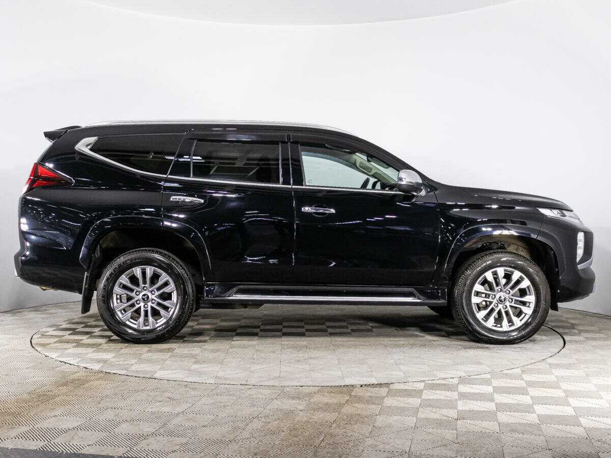 Купить Mitsubishi Pajero Sport с пробегом. Фото: #3