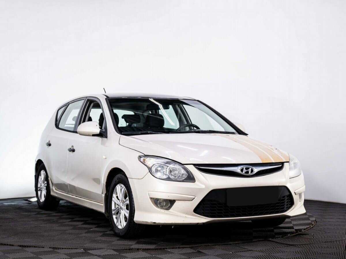 Купить Hyundai i30 с пробегом. Фото: #2