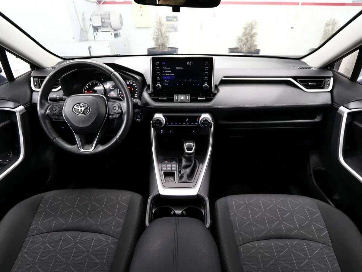 Купить Toyota RAV4 с пробегом. Фото: #10