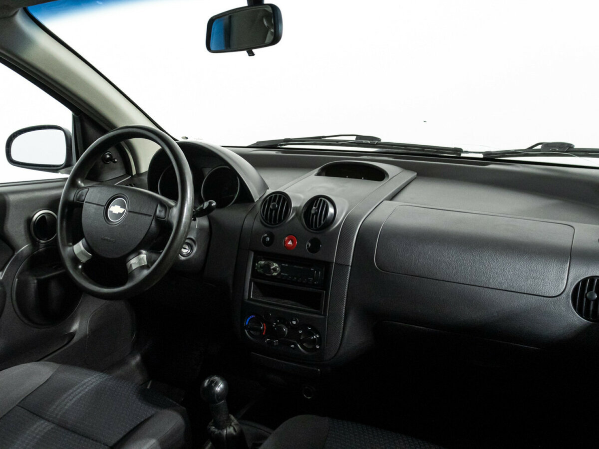 Купить Chevrolet Aveo с пробегом. Фото: #8