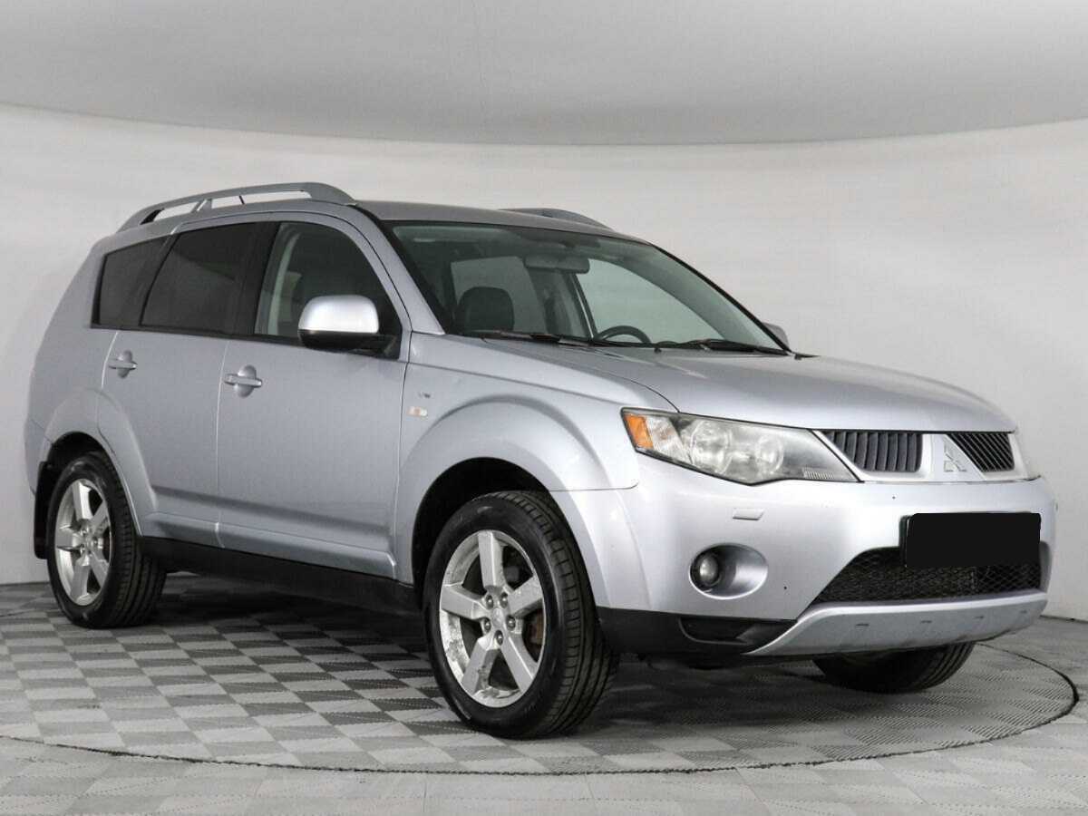 Купить Mitsubishi Outlander с пробегом. Фото: #1