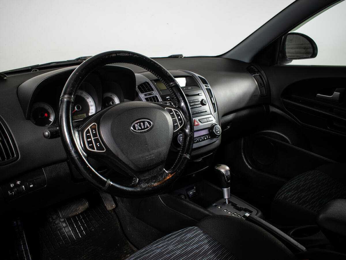 Купить Kia Ceed с пробегом. Фото: #6