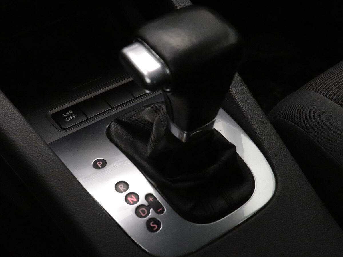 Купить Volkswagen Golf с пробегом. Фото: #11