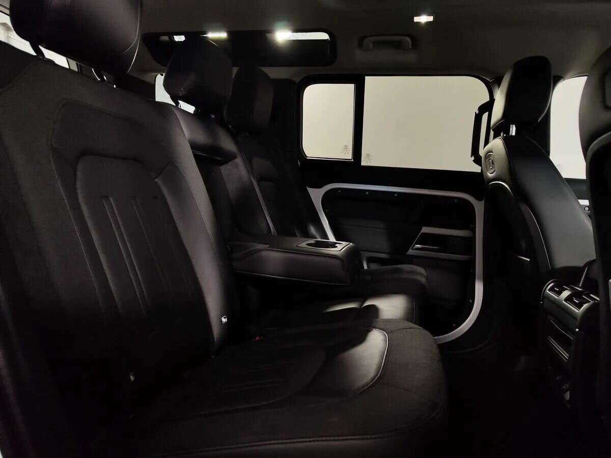 Купить Land Rover Defender с пробегом. Фото: #8
