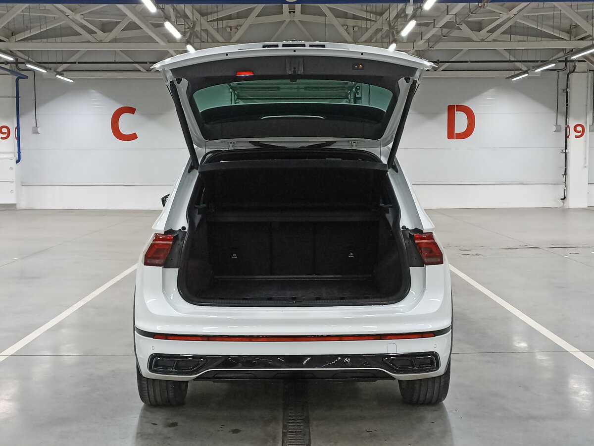 Купить Volkswagen Tiguan с пробегом. Фото: #9