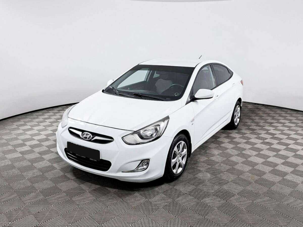 Купить Hyundai Solaris с пробегом. Фото: #0