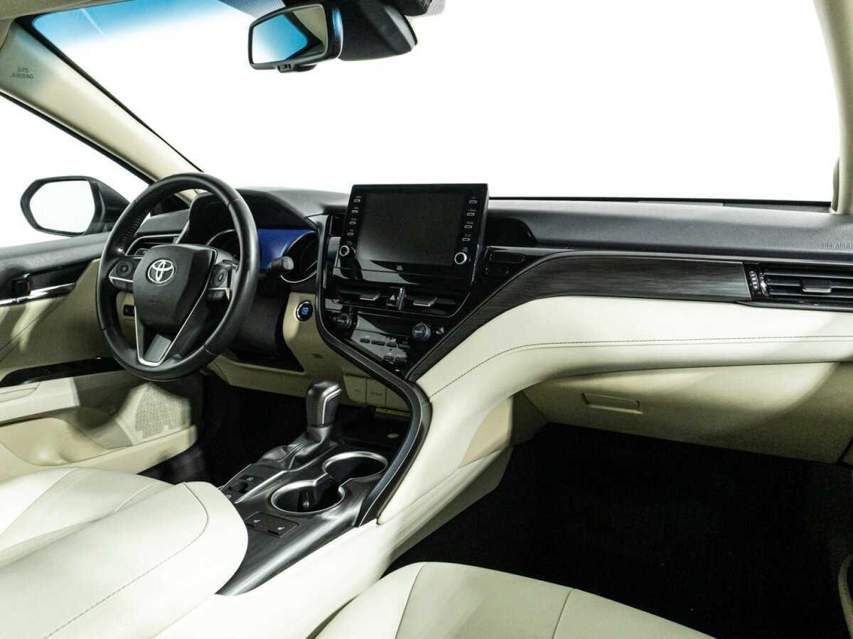 Купить Toyota Camry с пробегом. Фото: #7