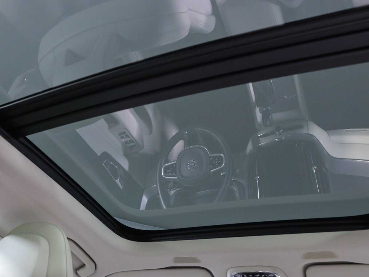 Купить Volvo XC60 с пробегом. Фото: #13