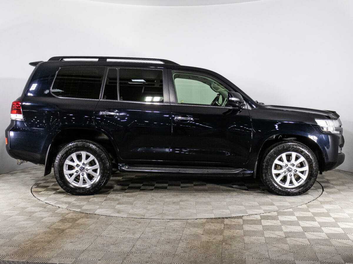 Купить Toyota Land Cruiser с пробегом. Фото: #3