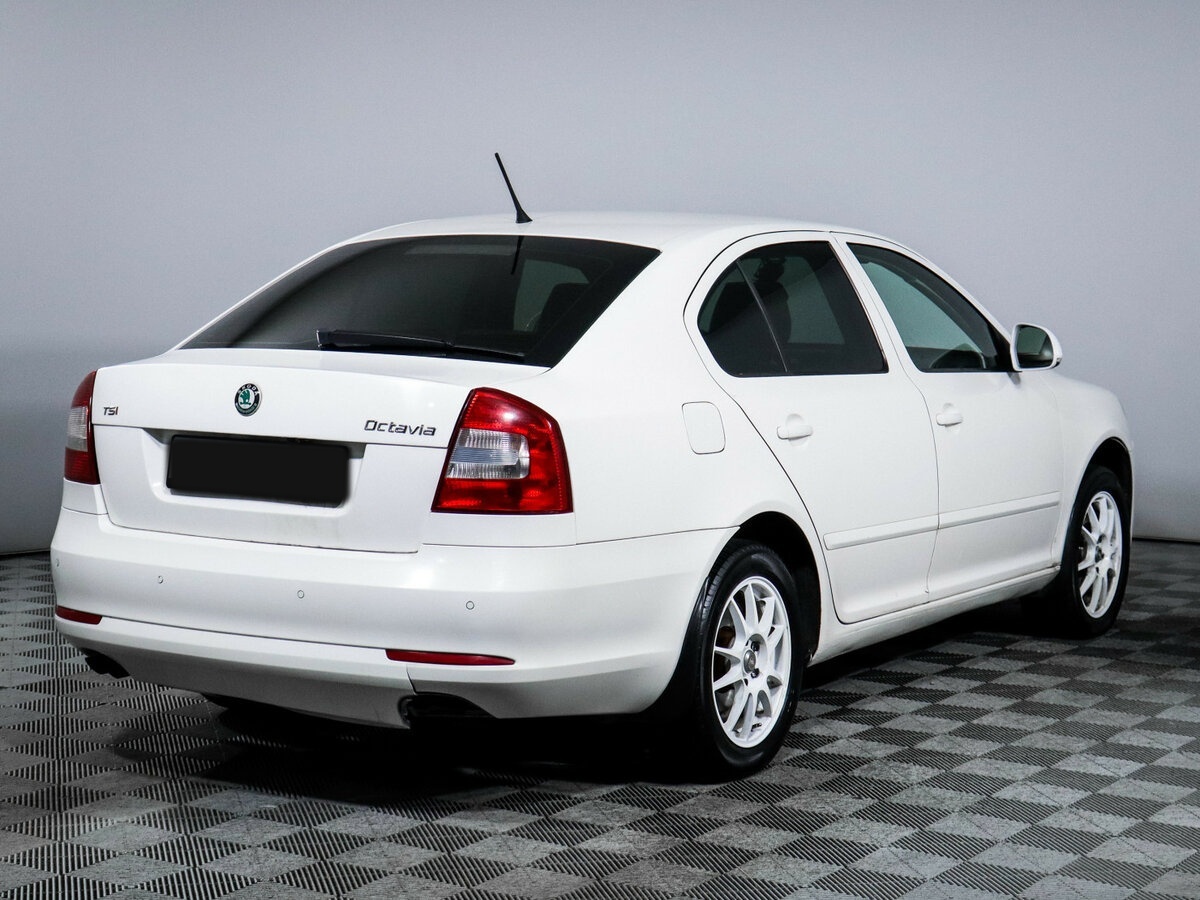 Купить Skoda Octavia с пробегом. Фото: #3