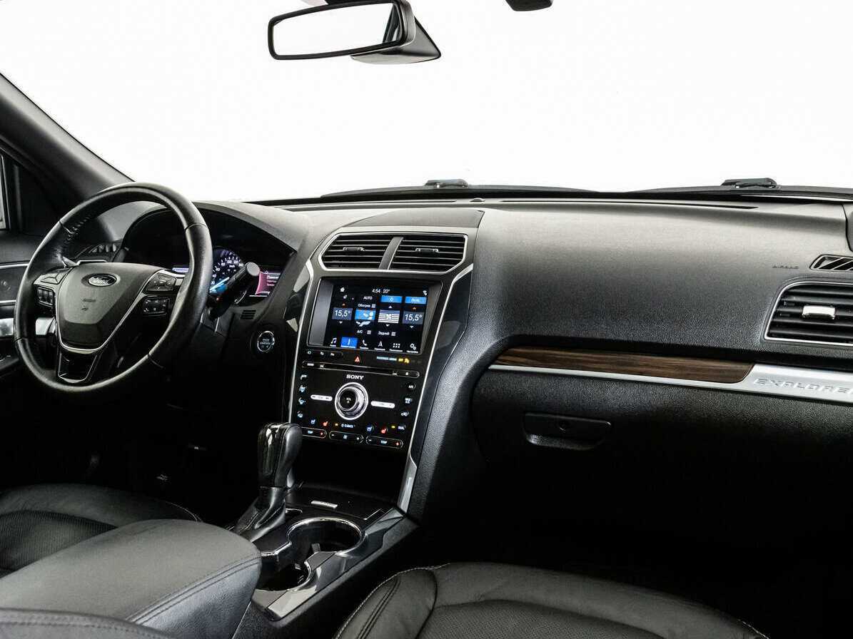 Купить Ford Explorer с пробегом. Фото: #6