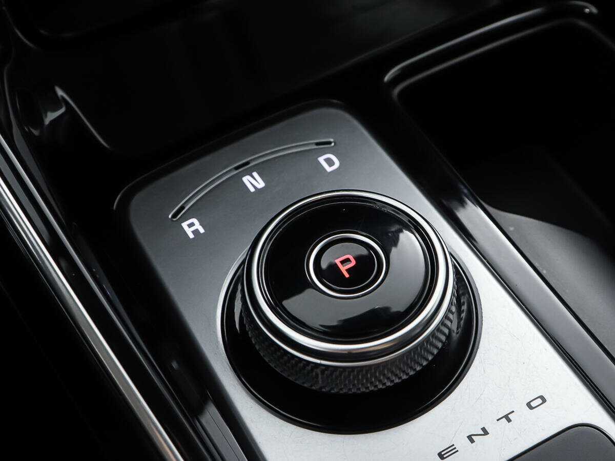 Купить Kia Sorento с пробегом. Фото: #16