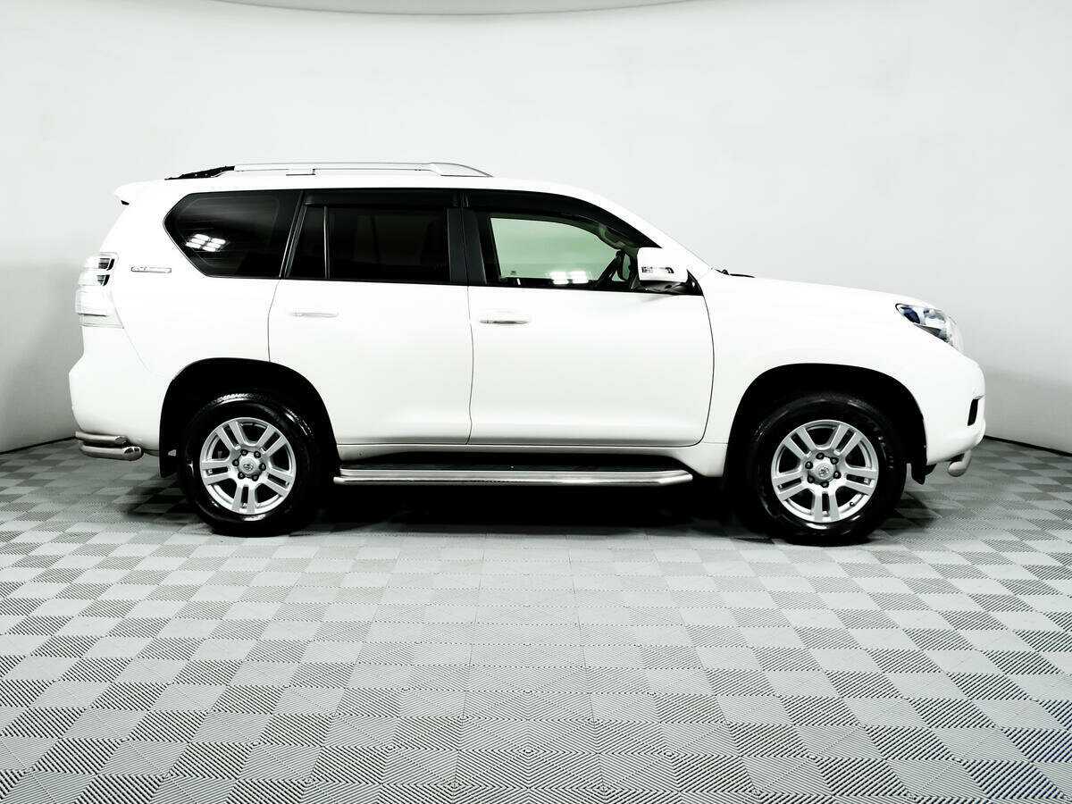 Купить Toyota Land Cruiser Prado с пробегом. Фото: #3