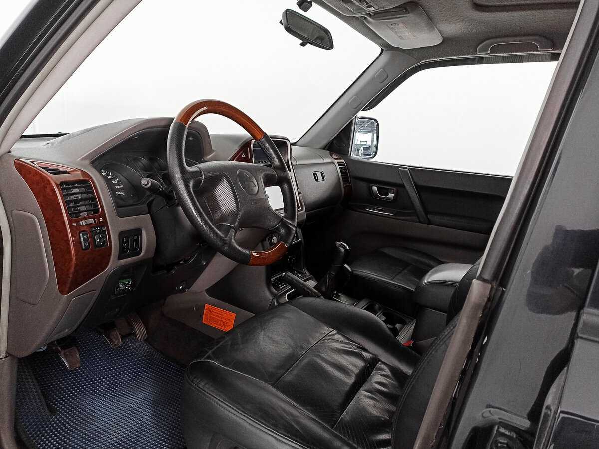 Купить Mitsubishi Pajero с пробегом. Фото: #9