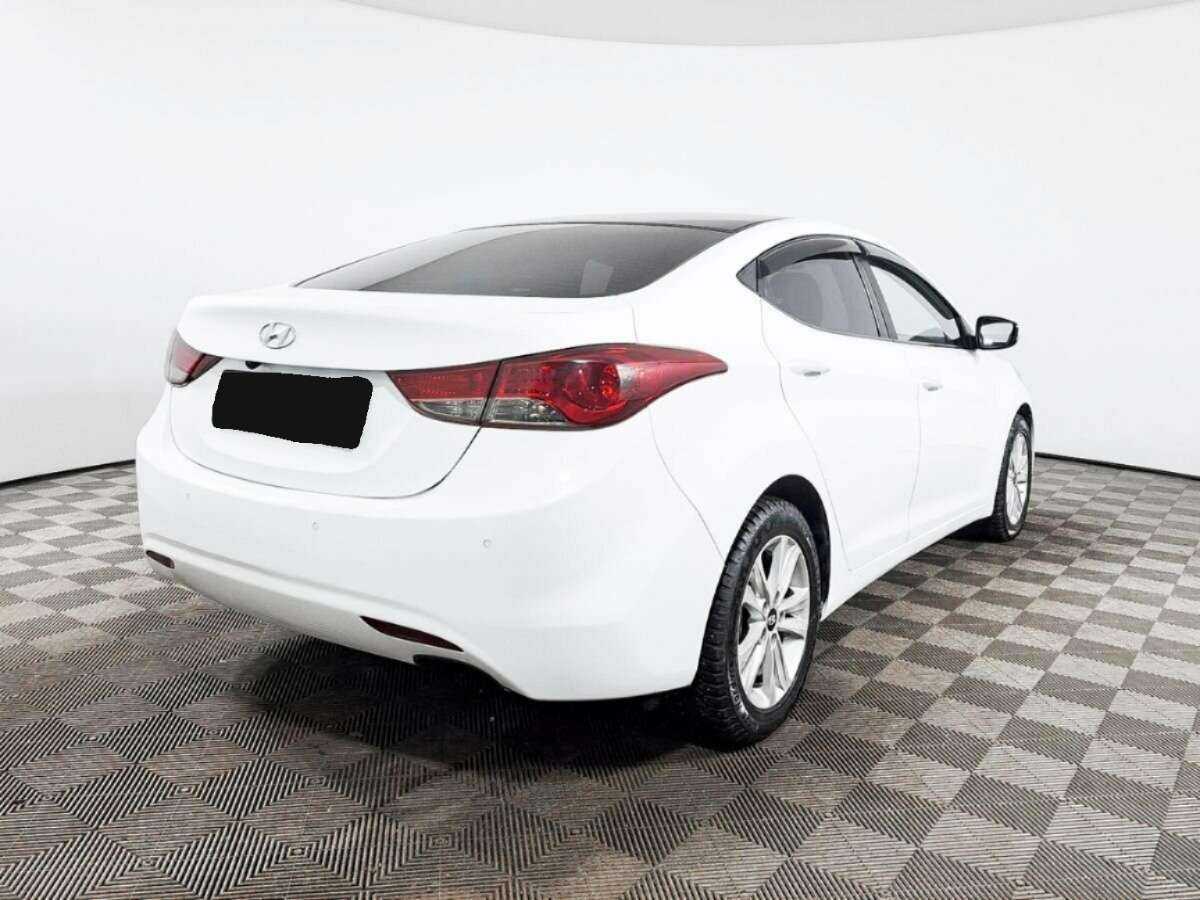 Купить Hyundai Avante с пробегом. Фото: #3