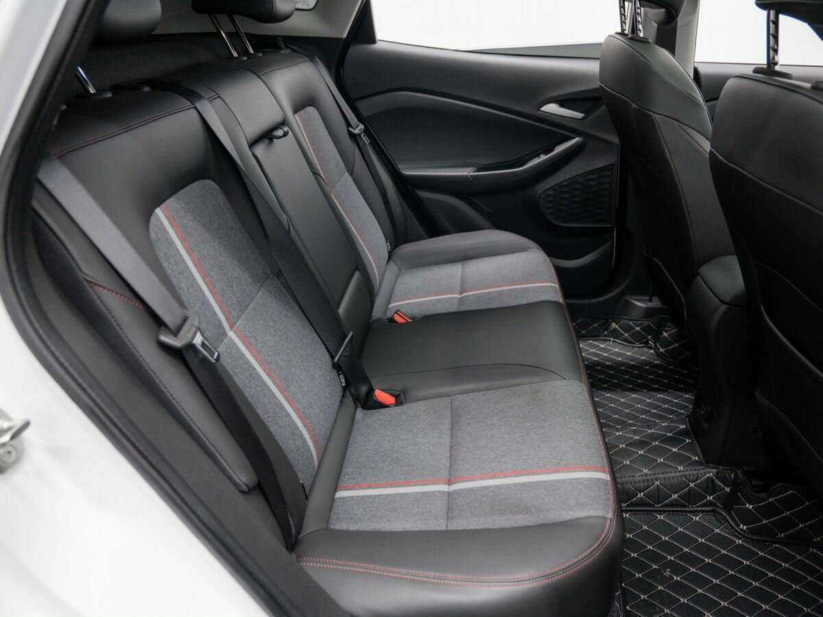 Купить Chevrolet Tracker с пробегом. Фото: #12