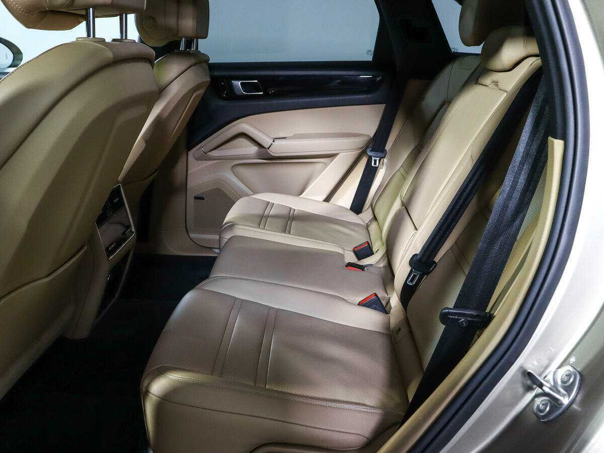 Купить Porsche Cayenne с пробегом. Фото: #8