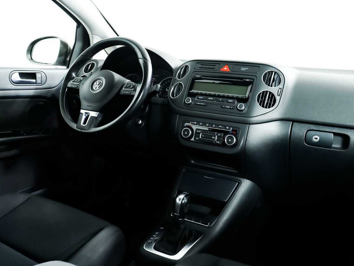 Купить Volkswagen Golf Plus с пробегом. Фото: #7