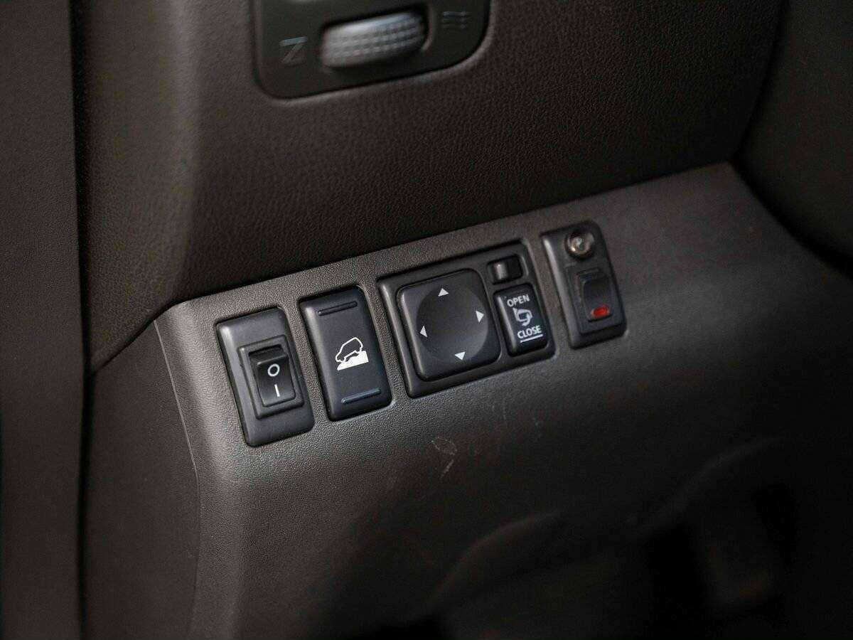 Купить Nissan Pathfinder с пробегом. Фото: #22