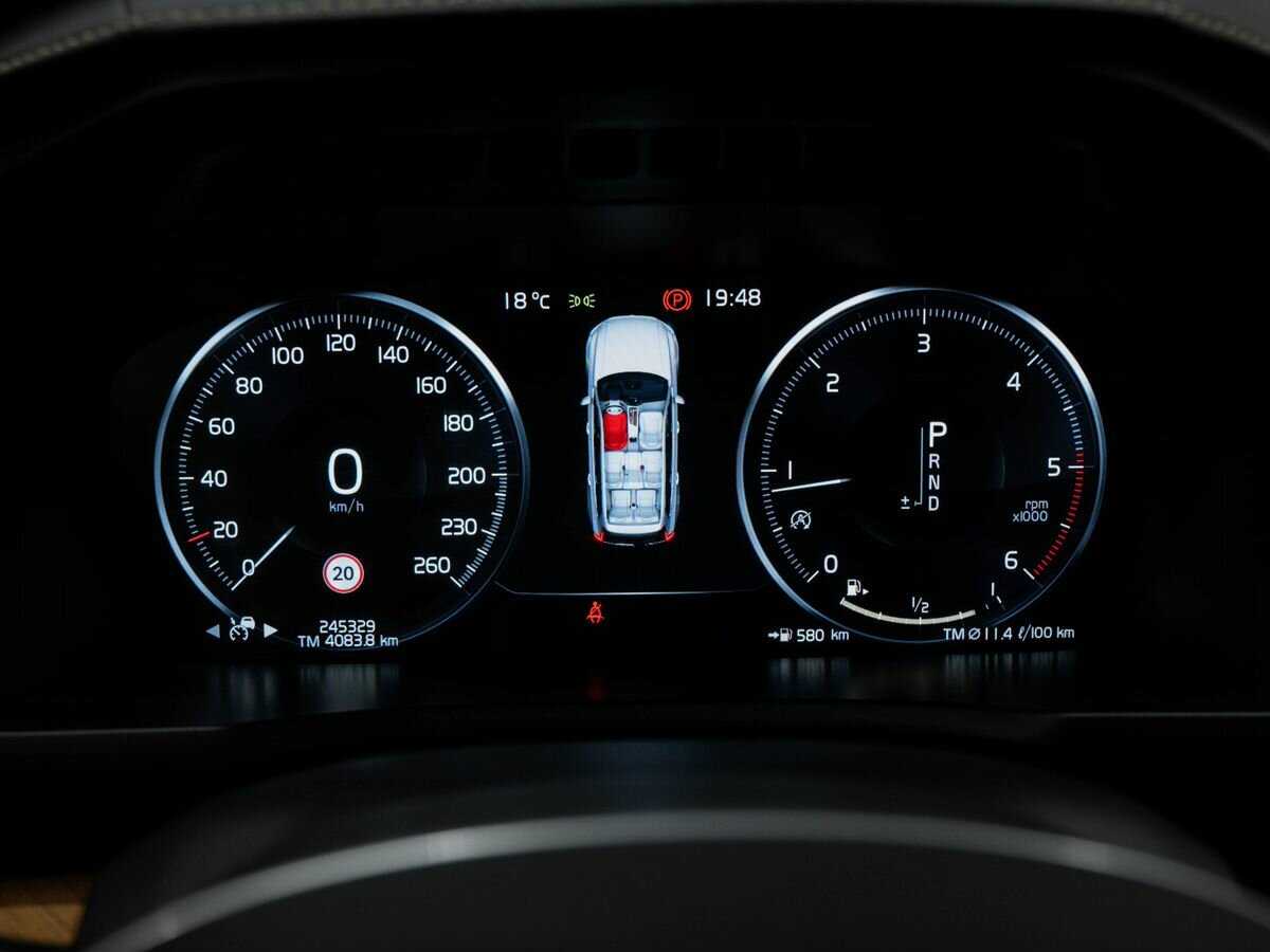 Купить Volvo XC90 с пробегом. Фото: #21