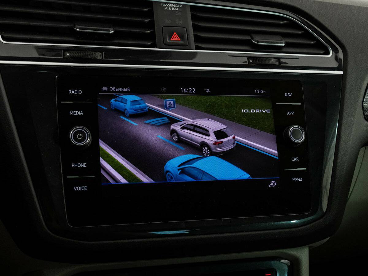 Купить Volkswagen Tiguan с пробегом. Фото: #12