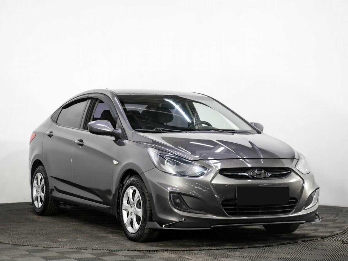 Купить Hyundai Solaris с пробегом. Фото: #2