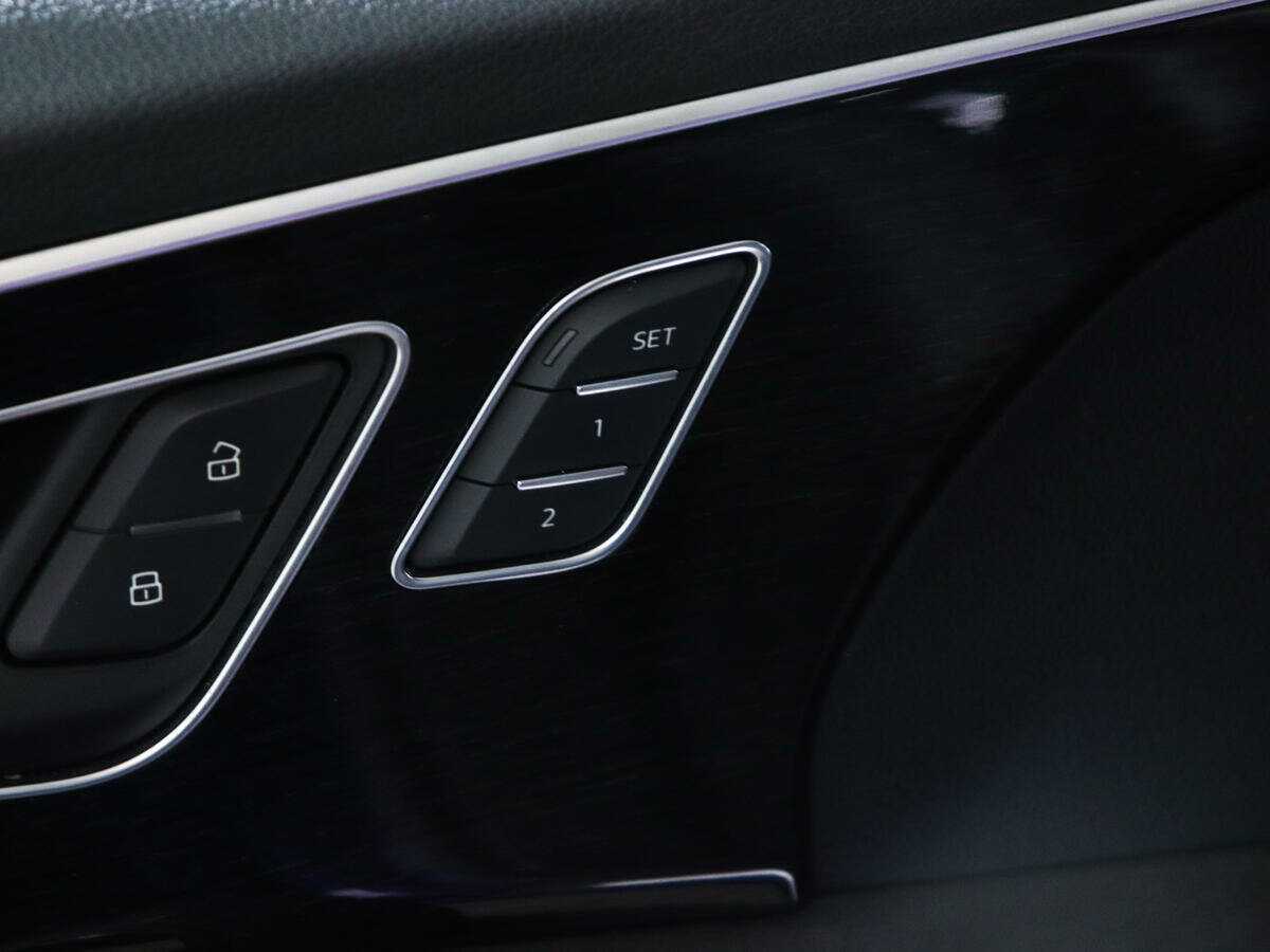 Купить Audi Q8 с пробегом. Фото: #23