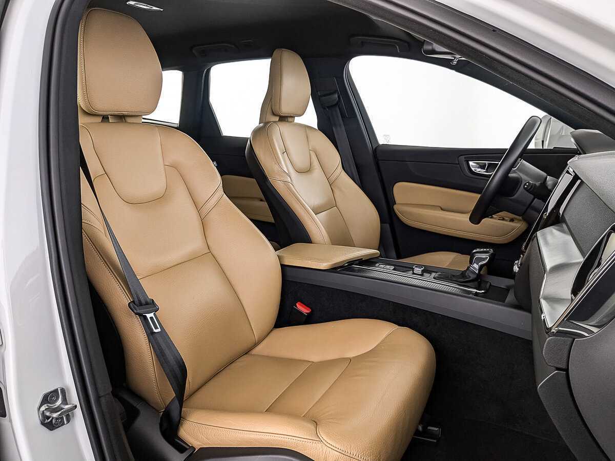 Купить Volvo XC60 с пробегом. Фото: #23