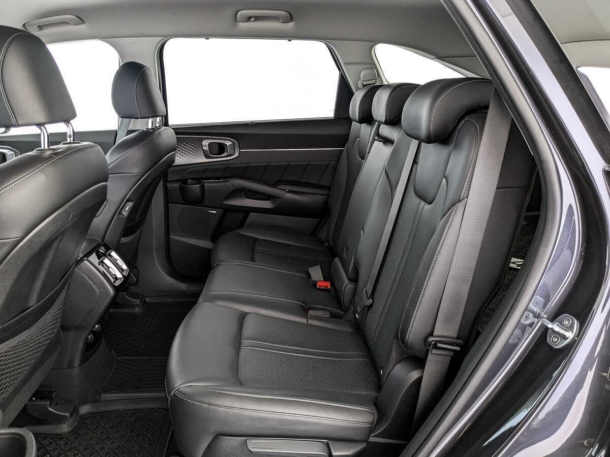 Купить Kia Sorento с пробегом. Фото: #12