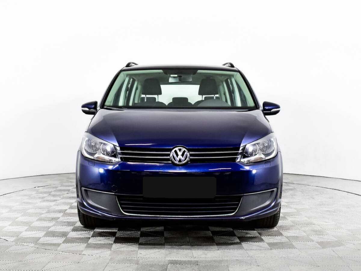 Купить Volkswagen Touran с пробегом. Фото: #1