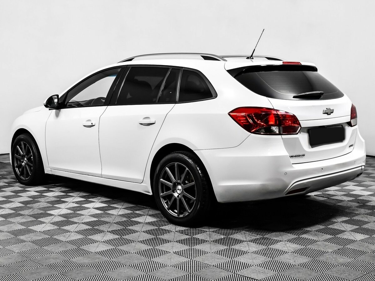 Купить Chevrolet Cruze с пробегом. Фото: #5