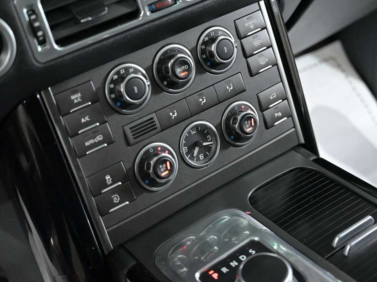 Купить Land Rover Range Rover с пробегом. Фото: #17
