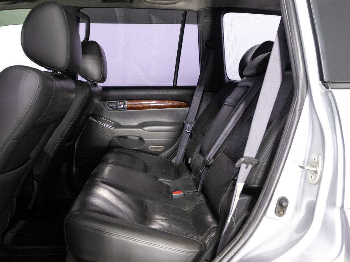 Купить Toyota Land Cruiser Prado с пробегом. Фото: #7