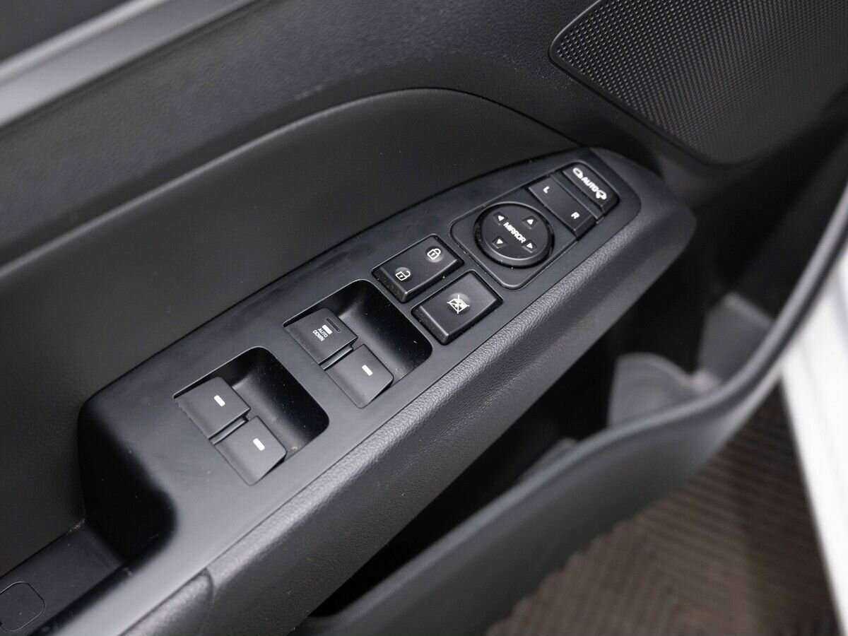 Купить Hyundai Avante с пробегом. Фото: #17