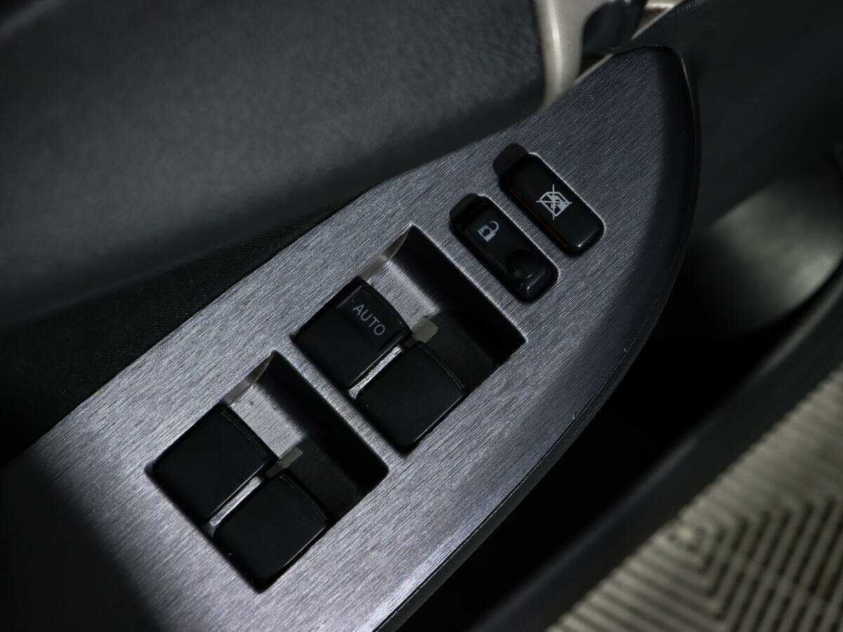 Купить Toyota Corolla с пробегом. Фото: #13