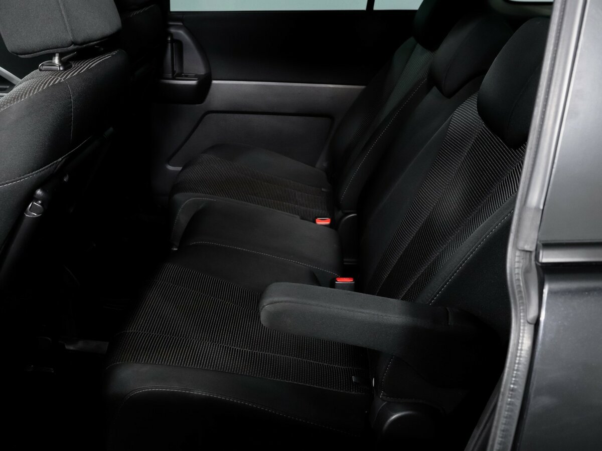Купить Mazda 5 с пробегом. Фото: #9