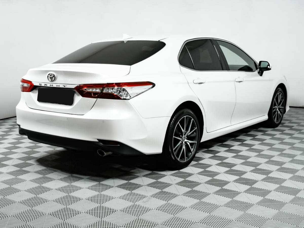 Купить Toyota Camry с пробегом. Фото: #4