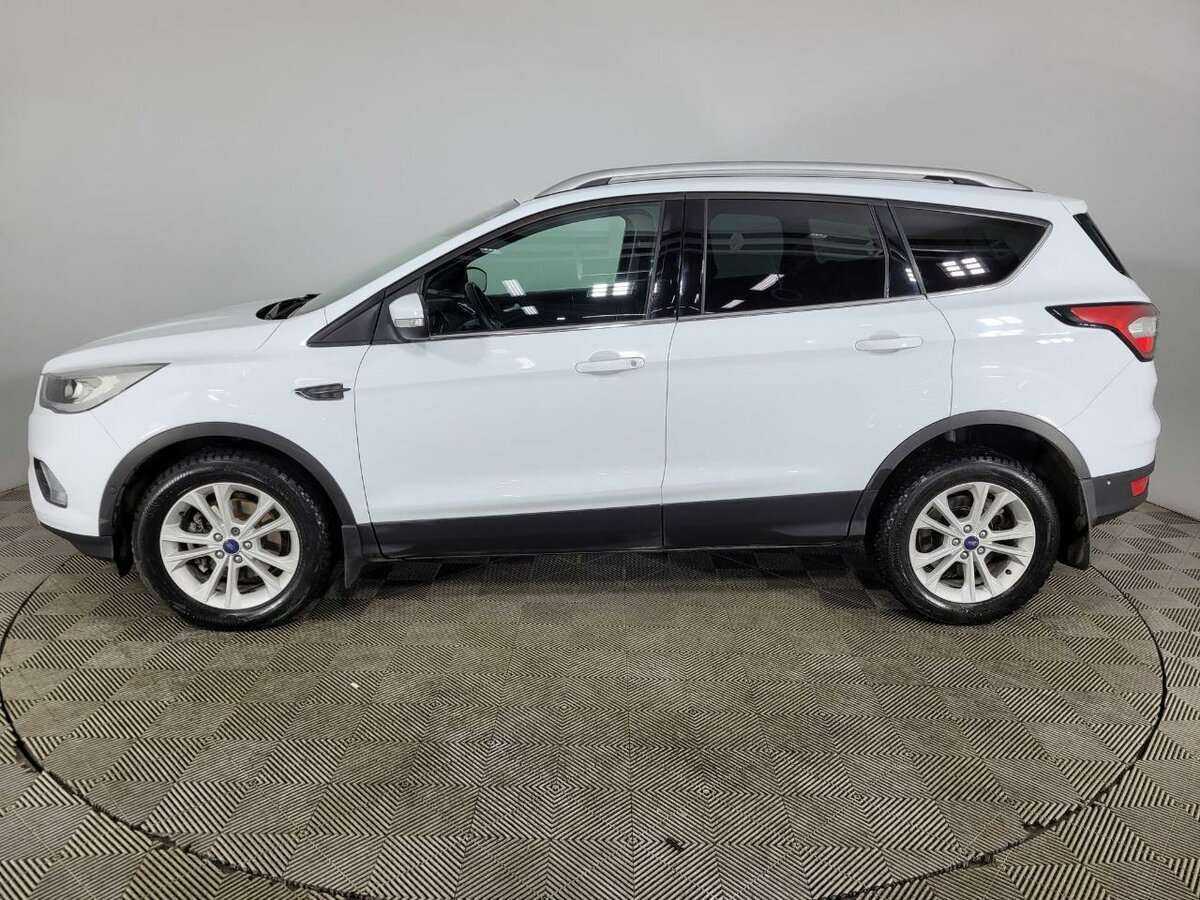 Купить Ford Kuga с пробегом. Фото: #4