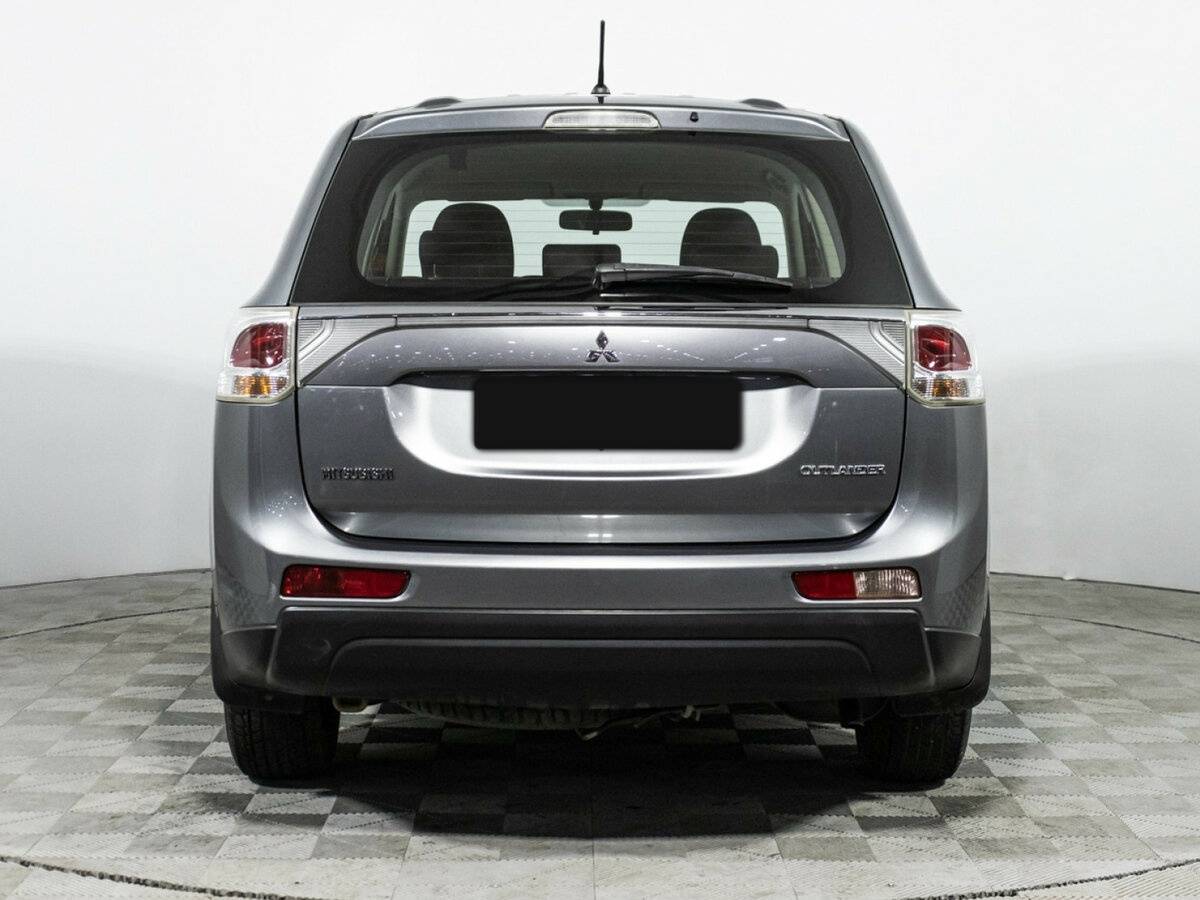 Купить Mitsubishi Outlander с пробегом. Фото: #5
