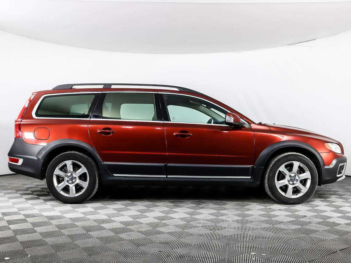 Купить Volvo XC70 с пробегом. Фото: #3
