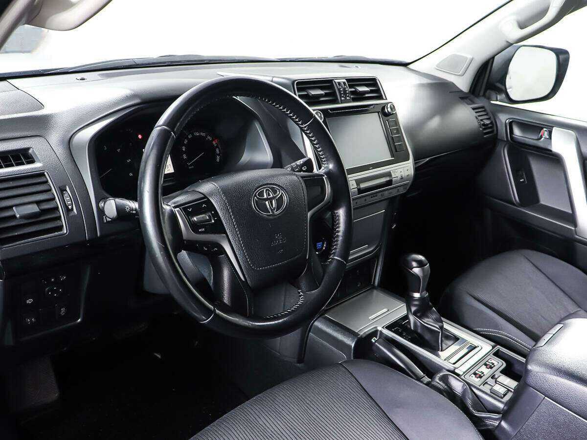 Купить Toyota Land Cruiser Prado с пробегом. Фото: #11