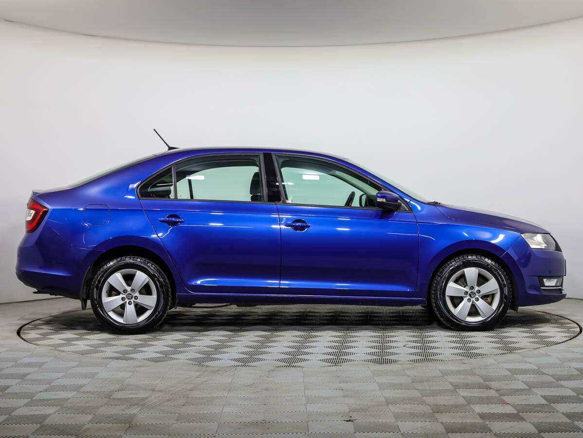 Купить Skoda Rapid с пробегом. Фото: #2