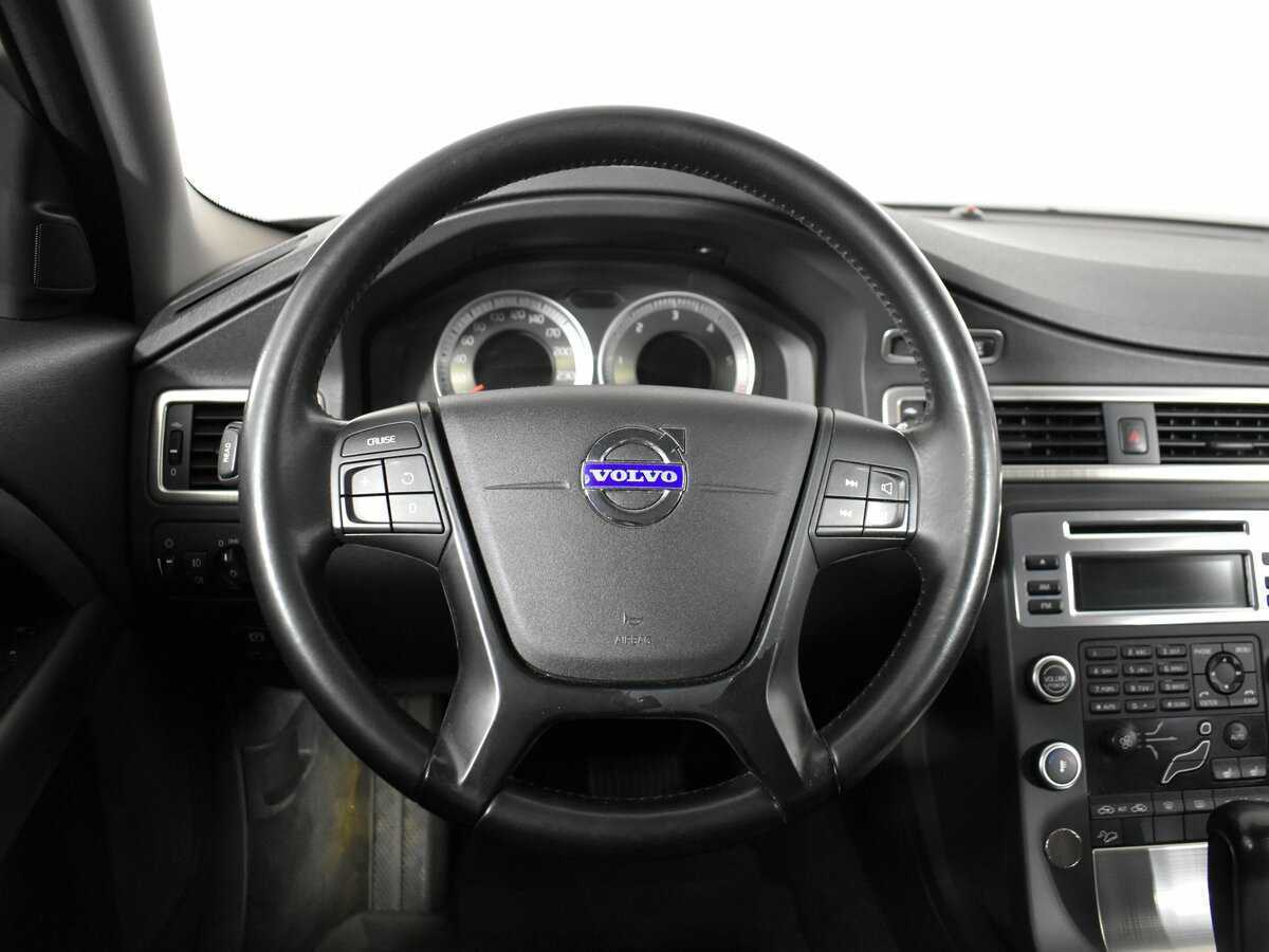 Купить Volvo XC70 с пробегом. Фото: #13