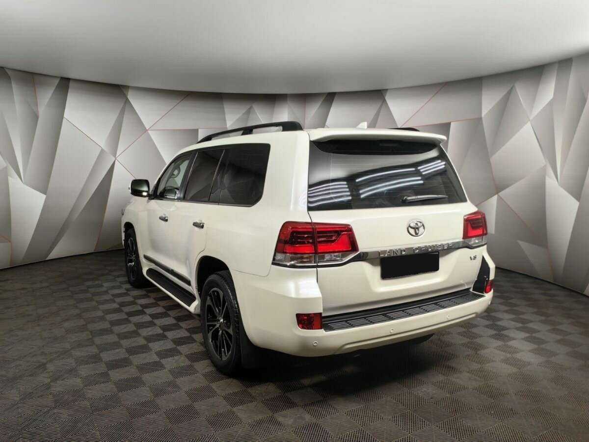Купить Toyota Land Cruiser с пробегом. Фото: #3