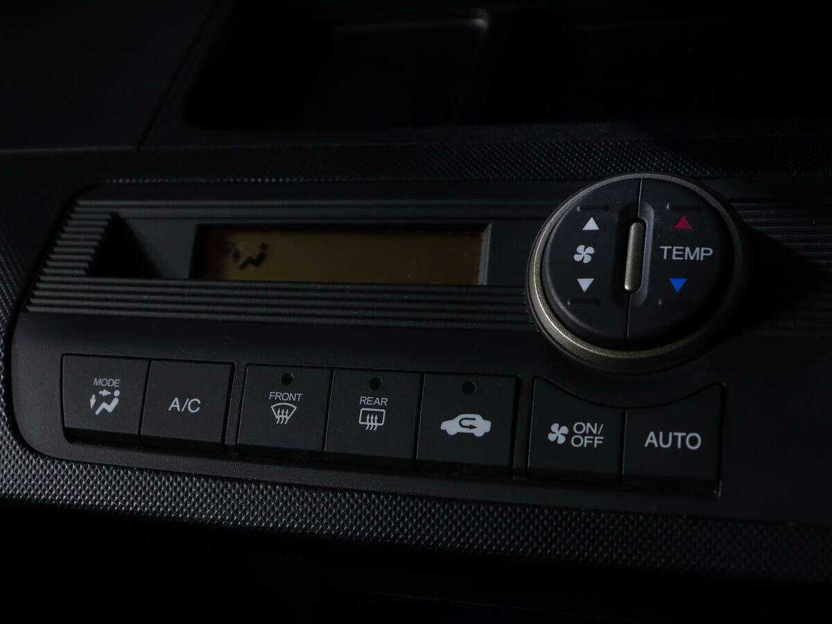 Купить Honda Freed с пробегом. Фото: #14