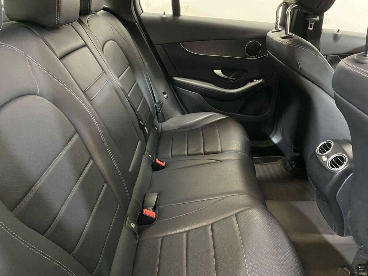 Купить Mercedes-Benz GLC с пробегом. Фото: #10