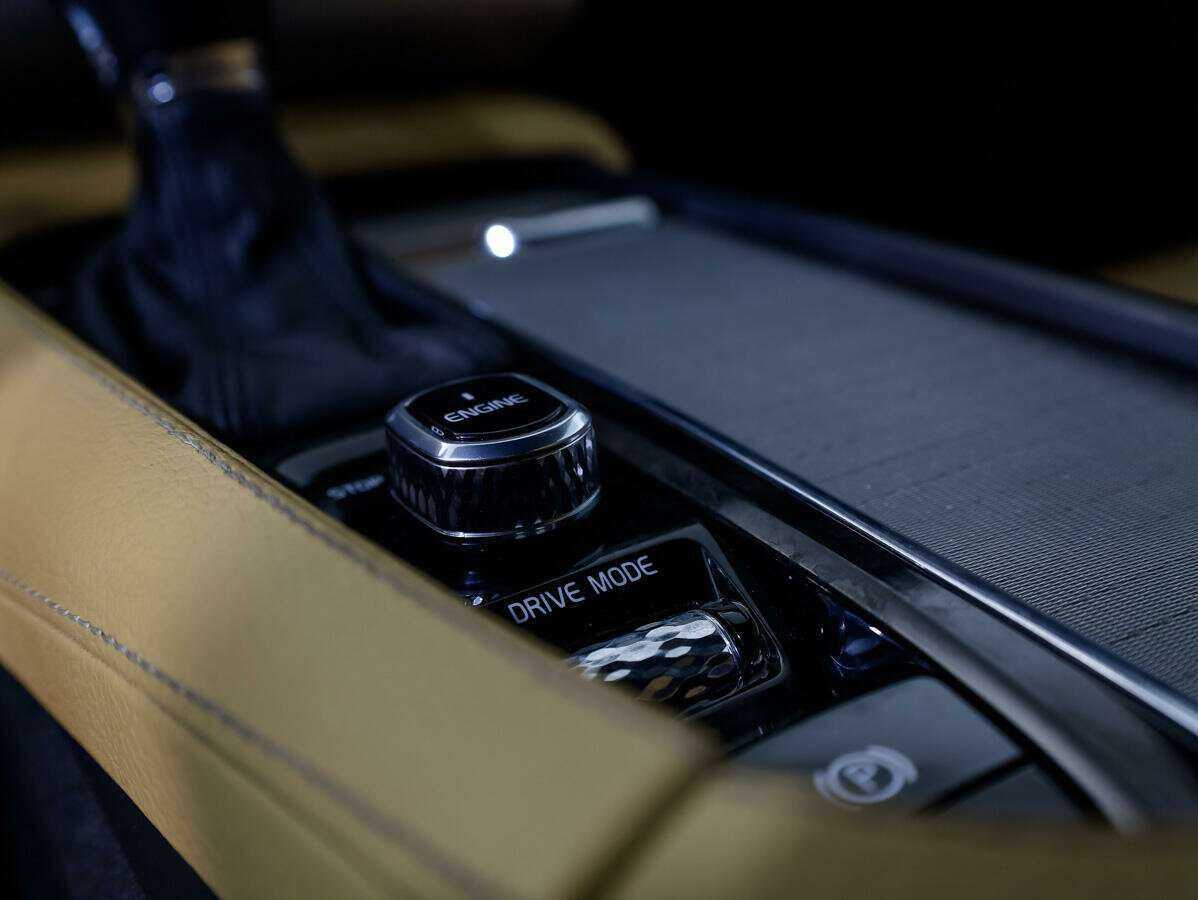 Купить Volvo XC90 с пробегом. Фото: #18