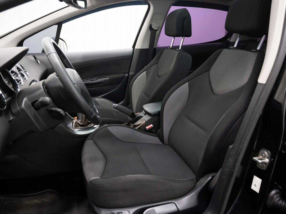Купить Peugeot 308 с пробегом. Фото: #7
